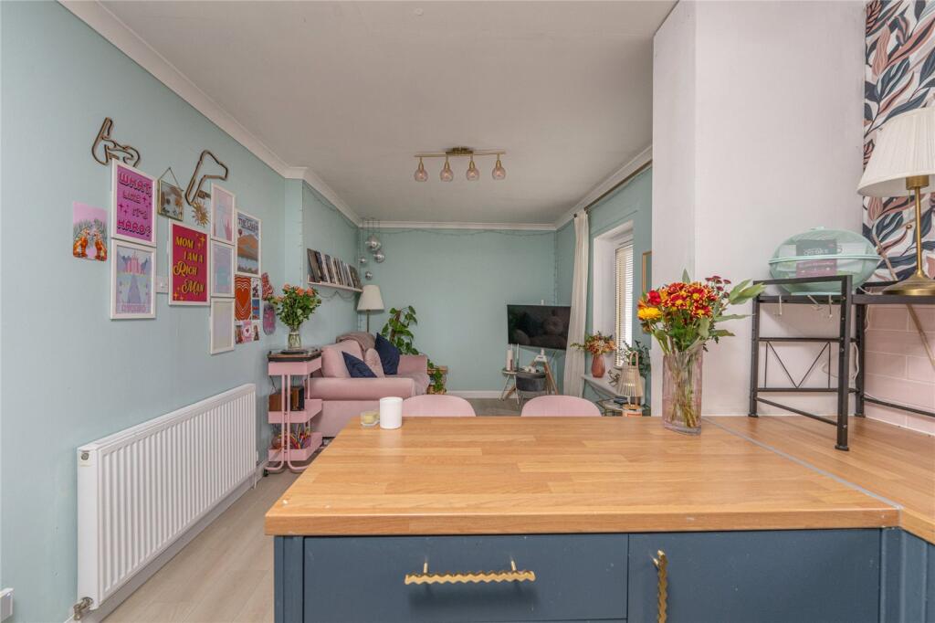Kitchen Alt