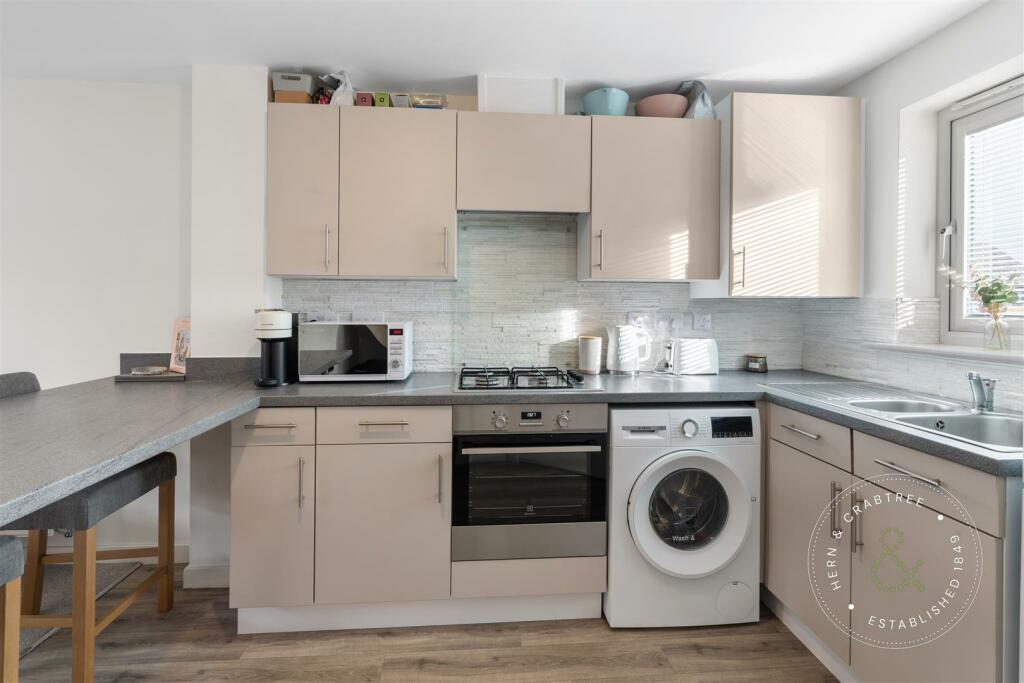 Rees Drive, HernCrabtree (11).jpg