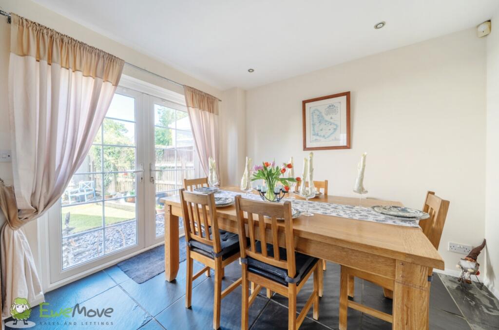 f05d035d-b384-4ad9-8714-6c014b31bd81