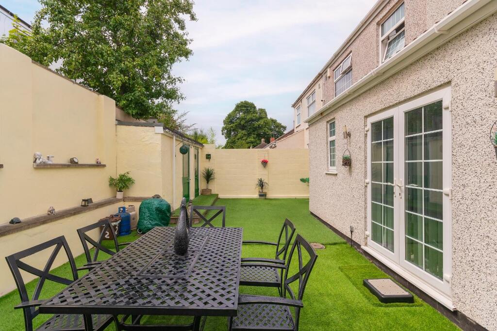 0A2AEE - External D.jpg