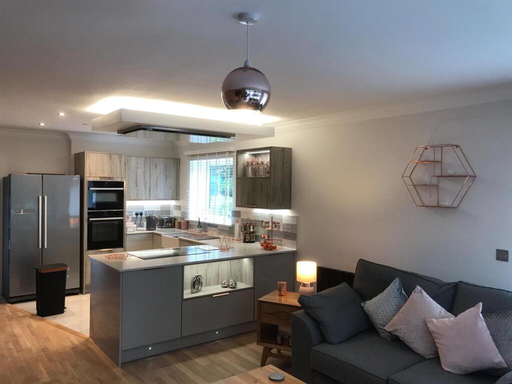 Jeff Davies new build ,.,..jpg