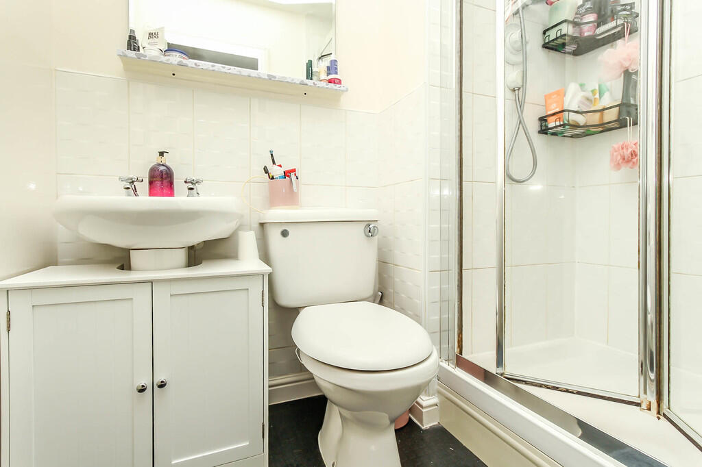 Ensuite Shower Ro...