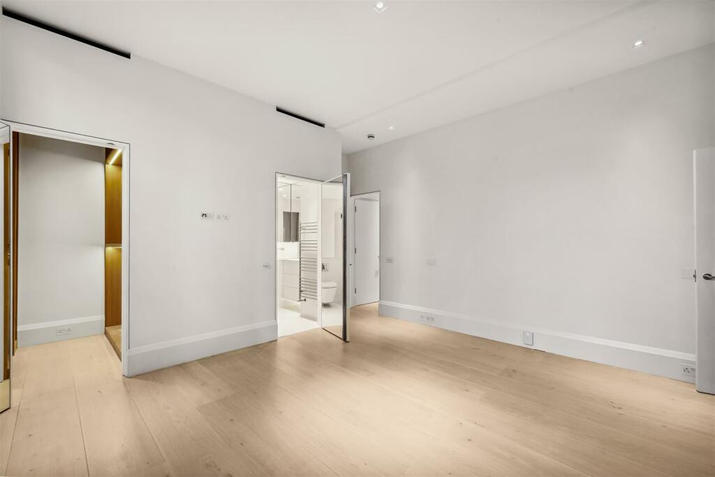 Flat FGH, 54 56 Cadogan Square (20).jpg