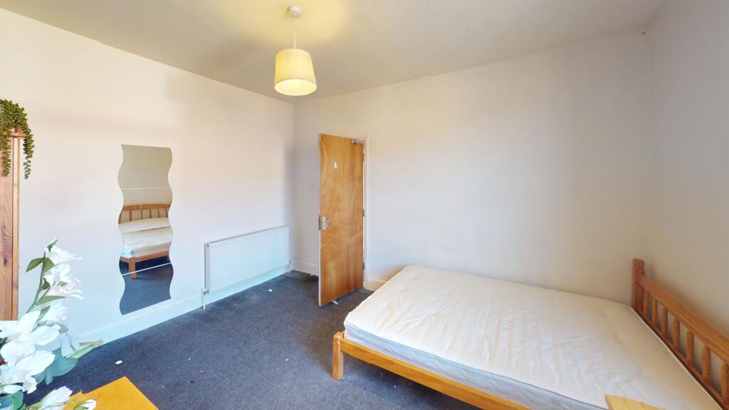 Bedroom (2)