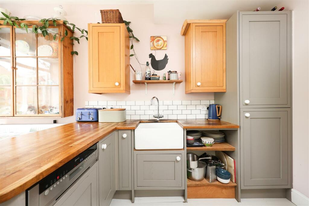 20 Lodore Road 9.JPG