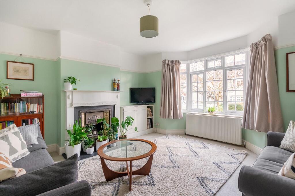 2W4WHE - Living Room C.jpg