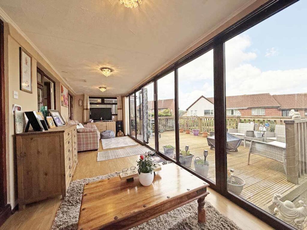 Battershall Close 9 - Sun Room 2.jpg