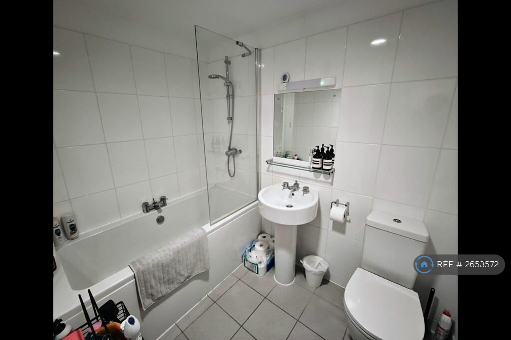 Main Bathroom