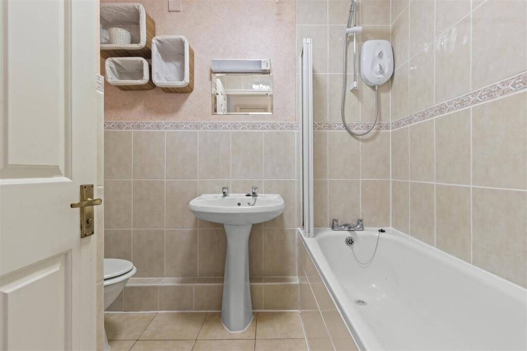 bathroom.JPG