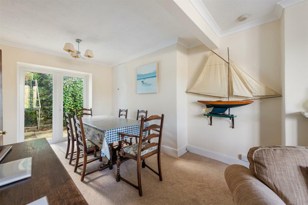 A11 - 9 Sandquay Road Dartmouth - 240226.jpg