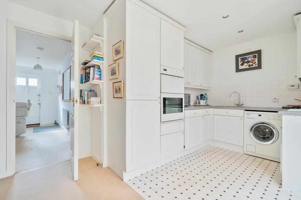 Kitchen (2)