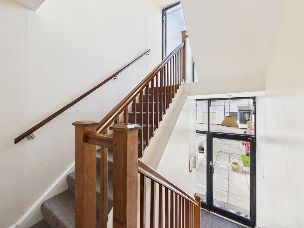 CAM03974G0-PR0220...