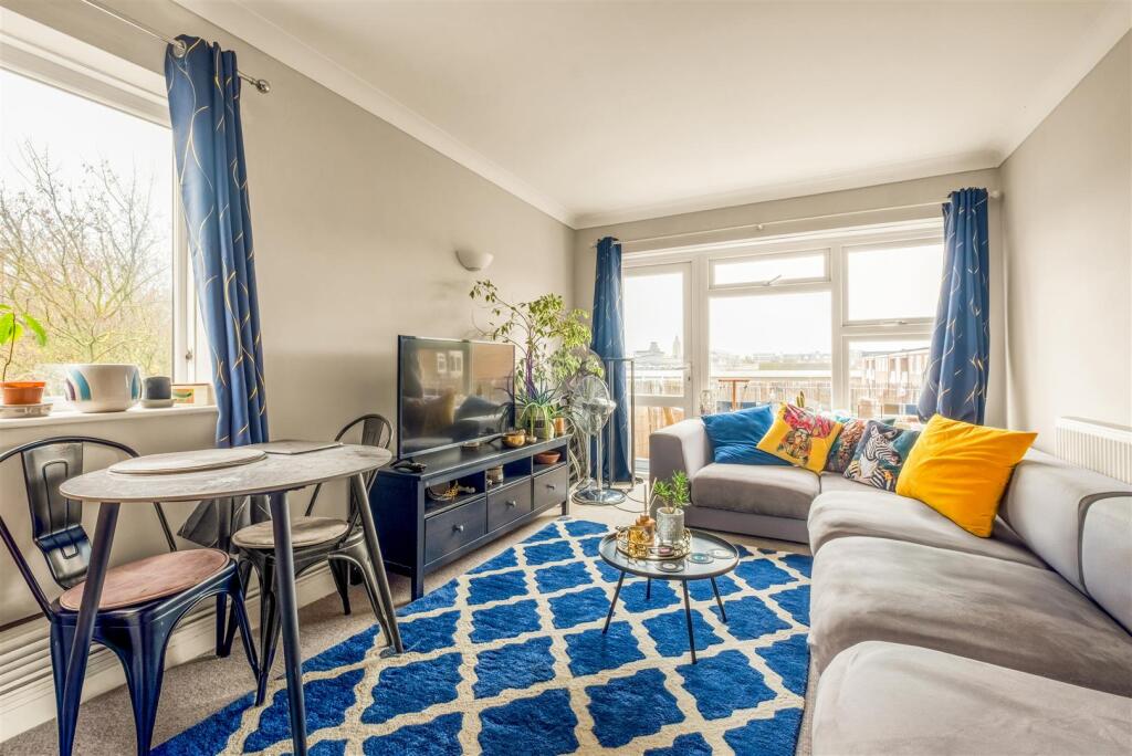 Flat 27, Palmeira House -5.jpg