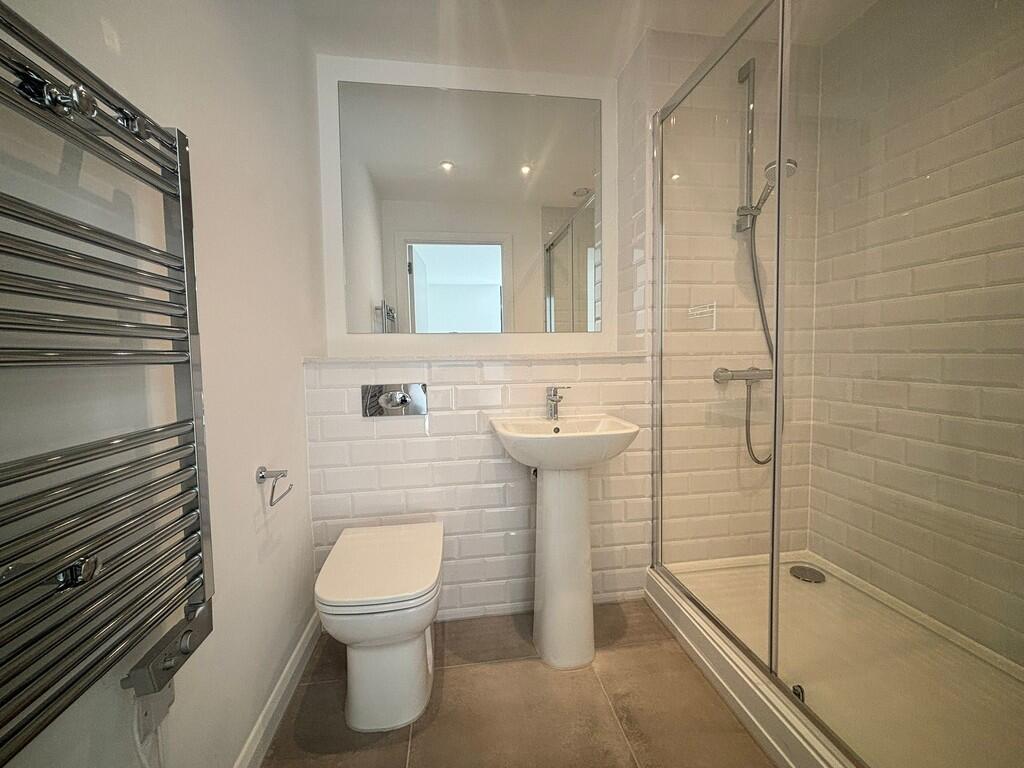 c7bf49cc-8cfb-4c9...