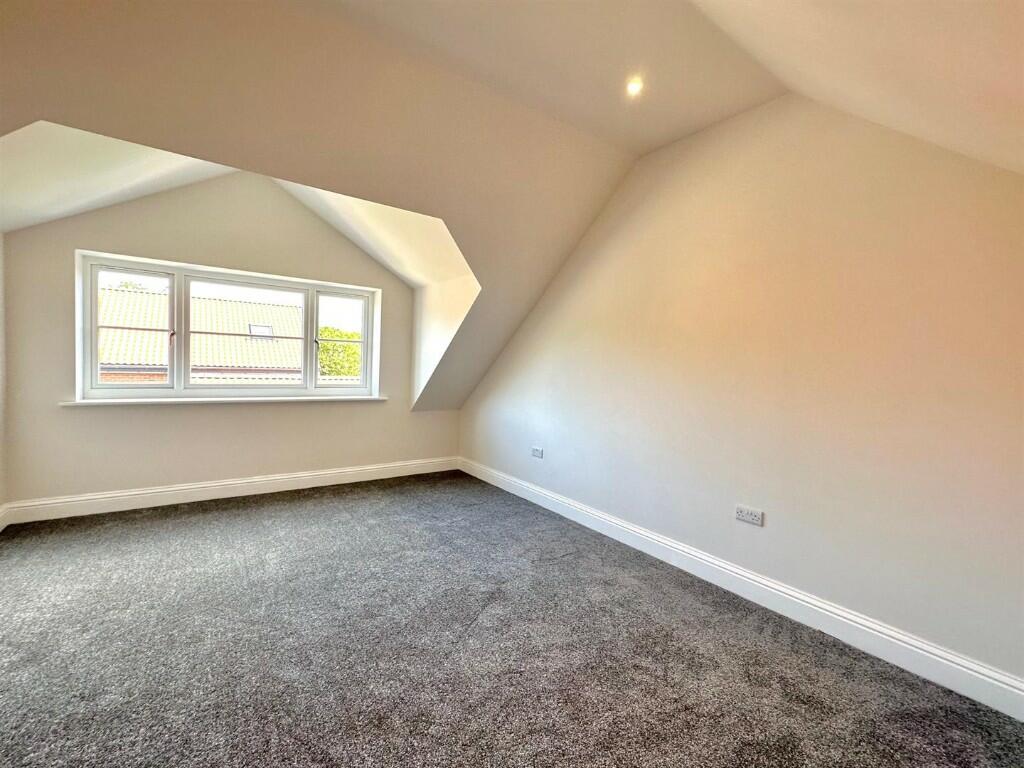 A Further 1st Floor 