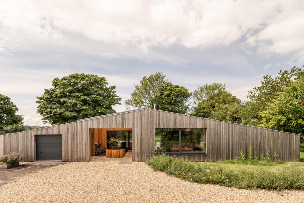 247244 - TMH_LEA FARM (ext)-201.jpg