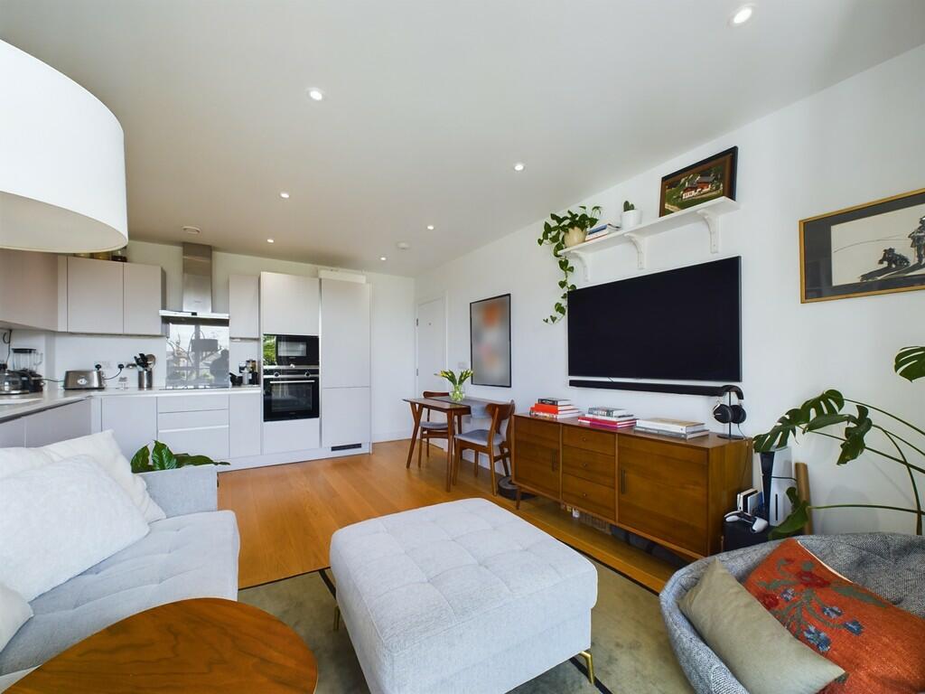 CAM02337G0-PR0168...