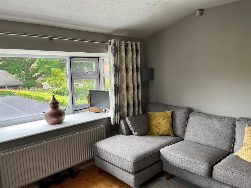 Flat Lounge