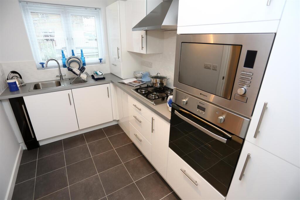 Kitchen/dining area