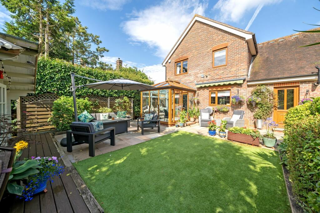 Rear Garden (2)