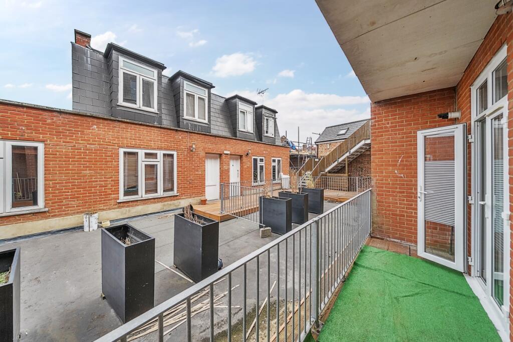 1324991-3-68948cb...