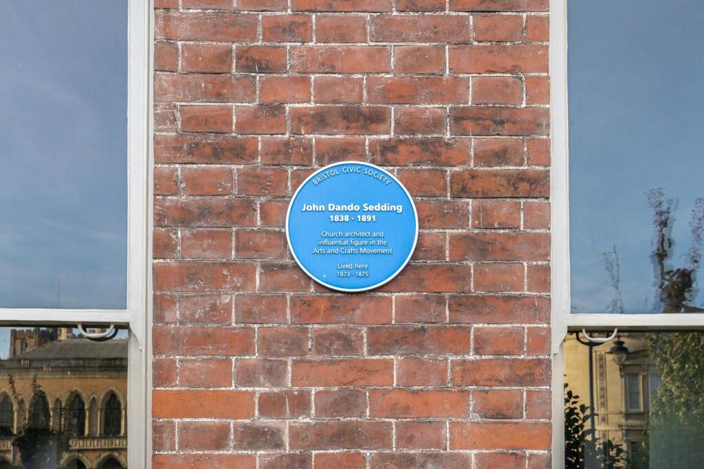 5 Berkeley Crescent 12.jpg