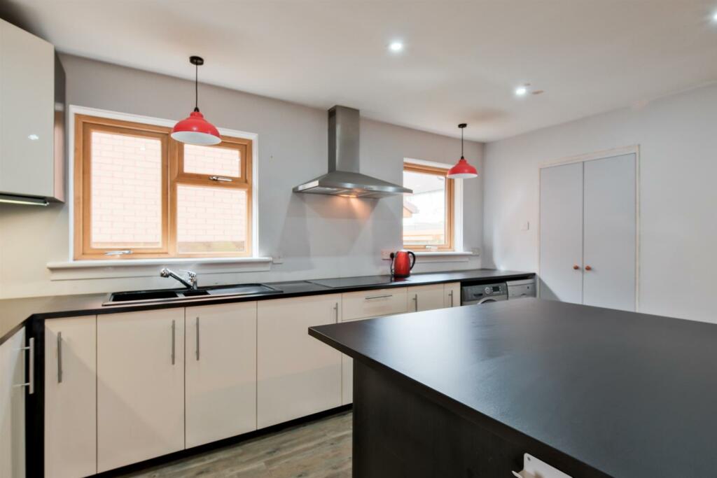 007-371 New Edinburgh Road Bellshill, ML4 3HH.jpg