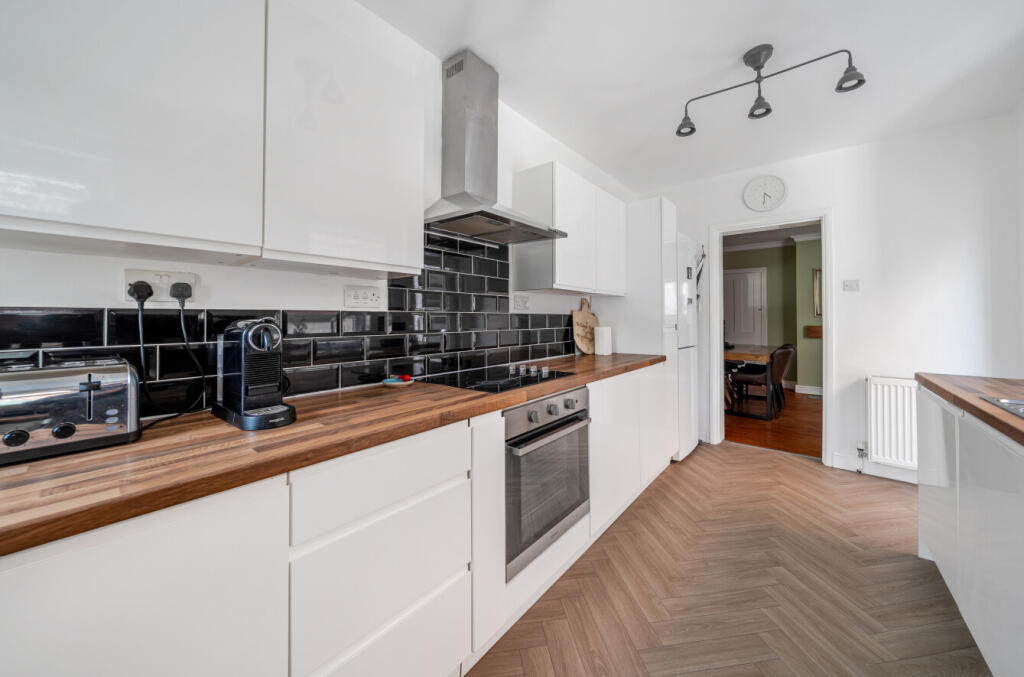 1305437-7-68470fb...