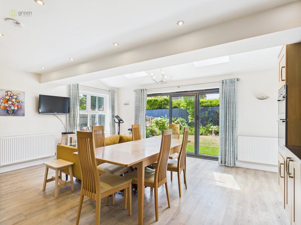 CAM03830G0-PR0180...