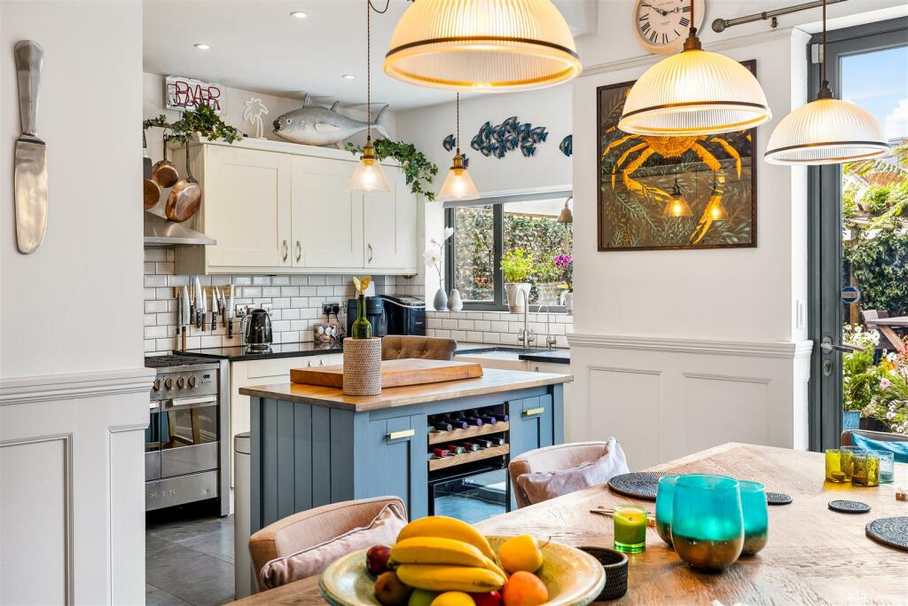 Dining Room/Kitchen