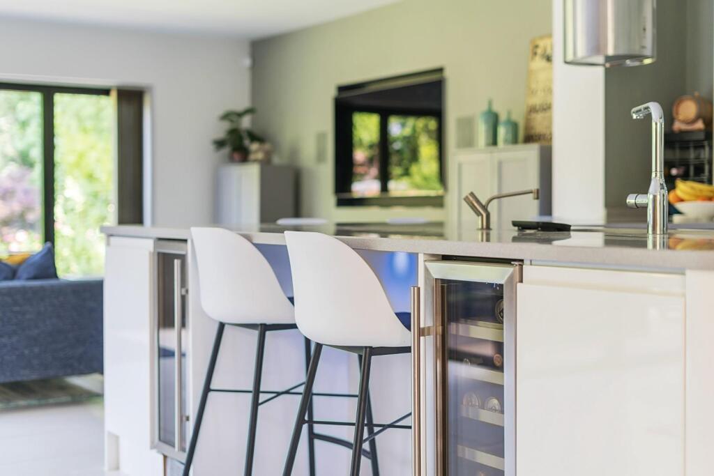 Breakfast Bar.jpg