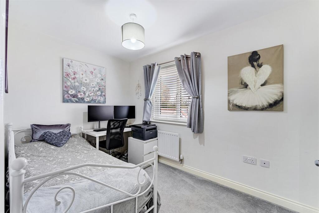 12 Atherton Drive-13.jpg