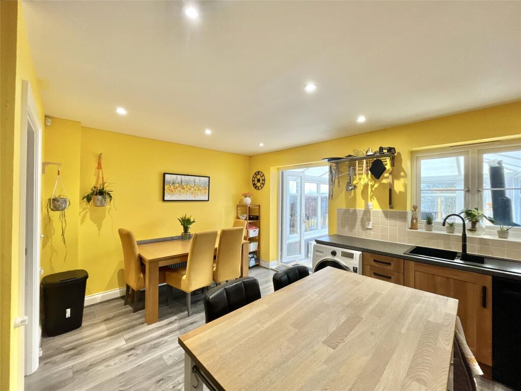 Dining Kitchen