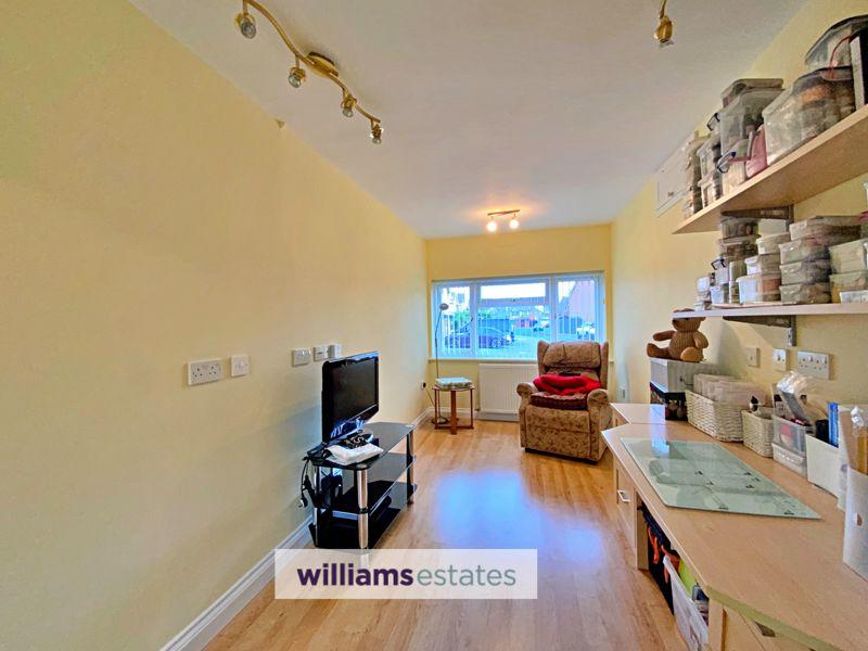 additional room 