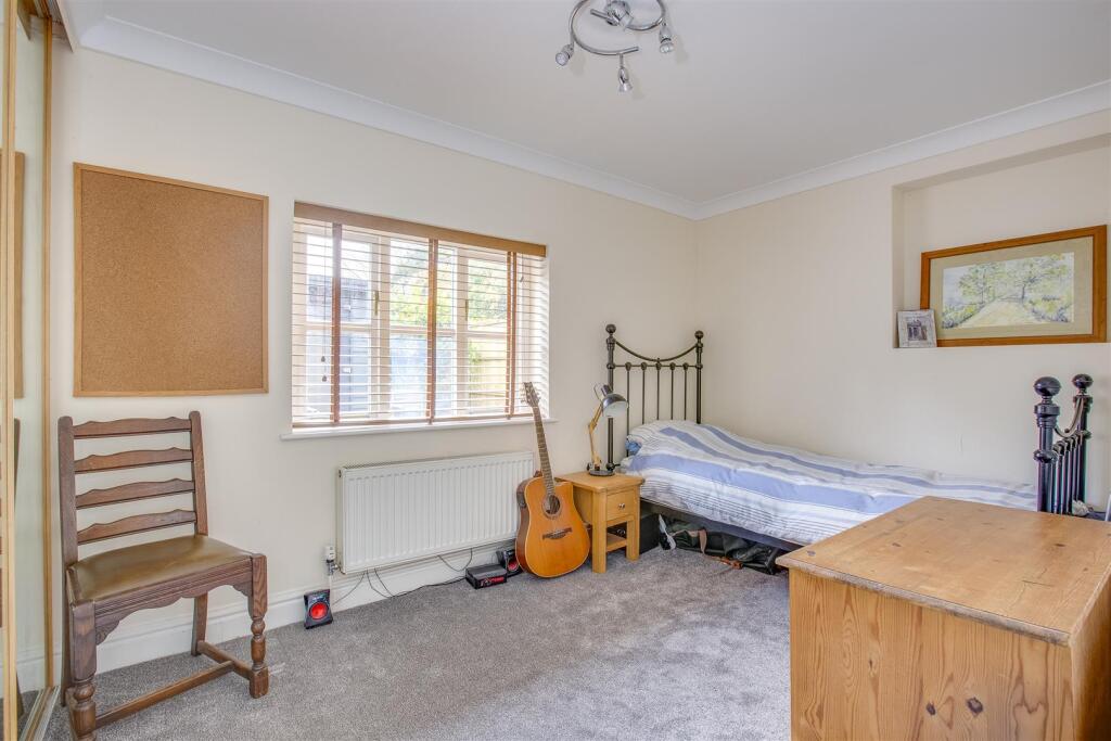 Flat 3 Totteridge House, Totteridge Lane, HP13 7LR