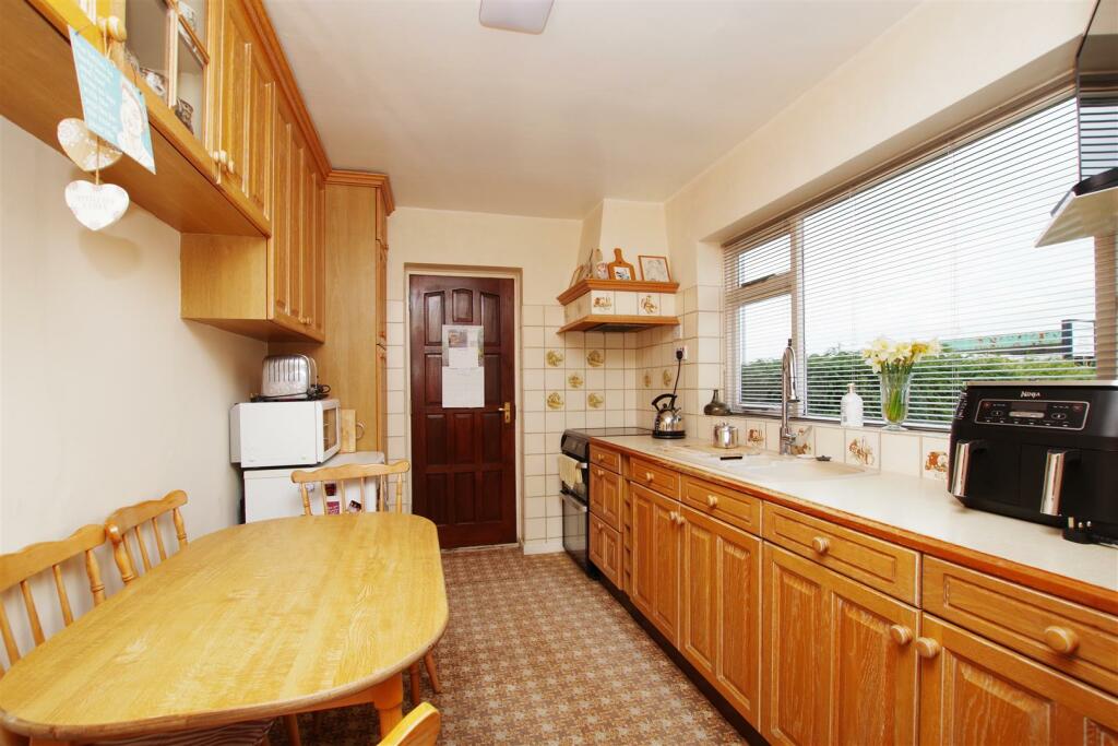 Kitchen/Breakfast