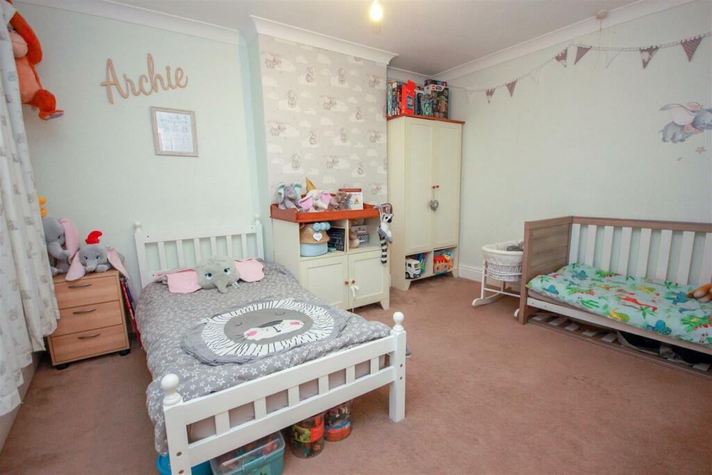 Bedroom 2.jpg