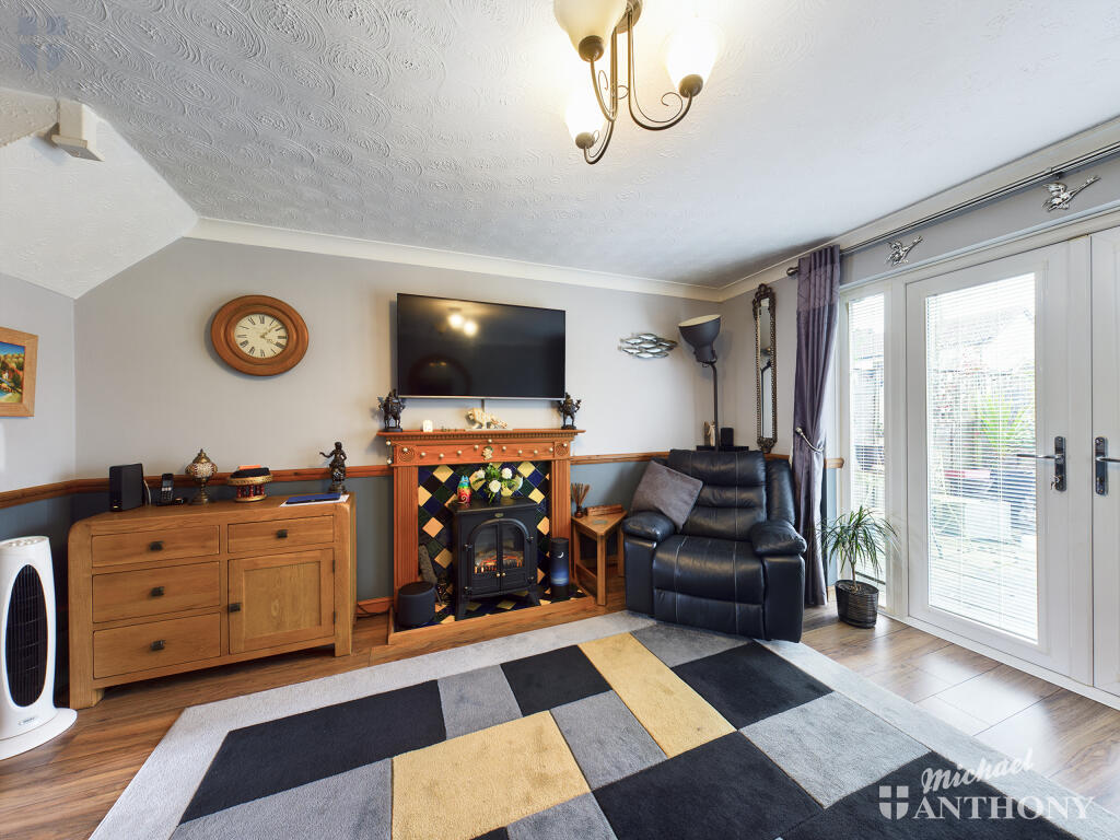 CAM00493P1-PR0311-STILL05