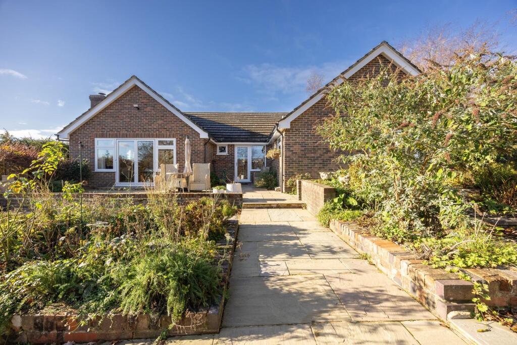 Walls_Sprout_Hill_Rotherfield_TN63QX_RootsProperty