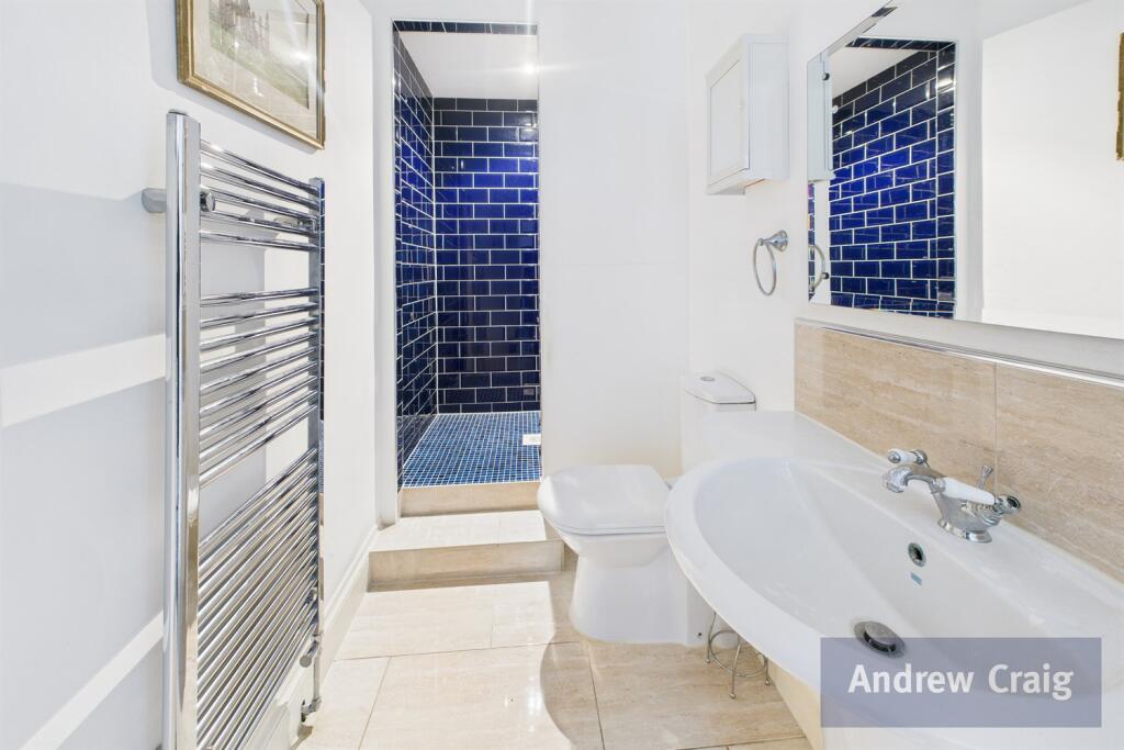 En Suite Shower Room