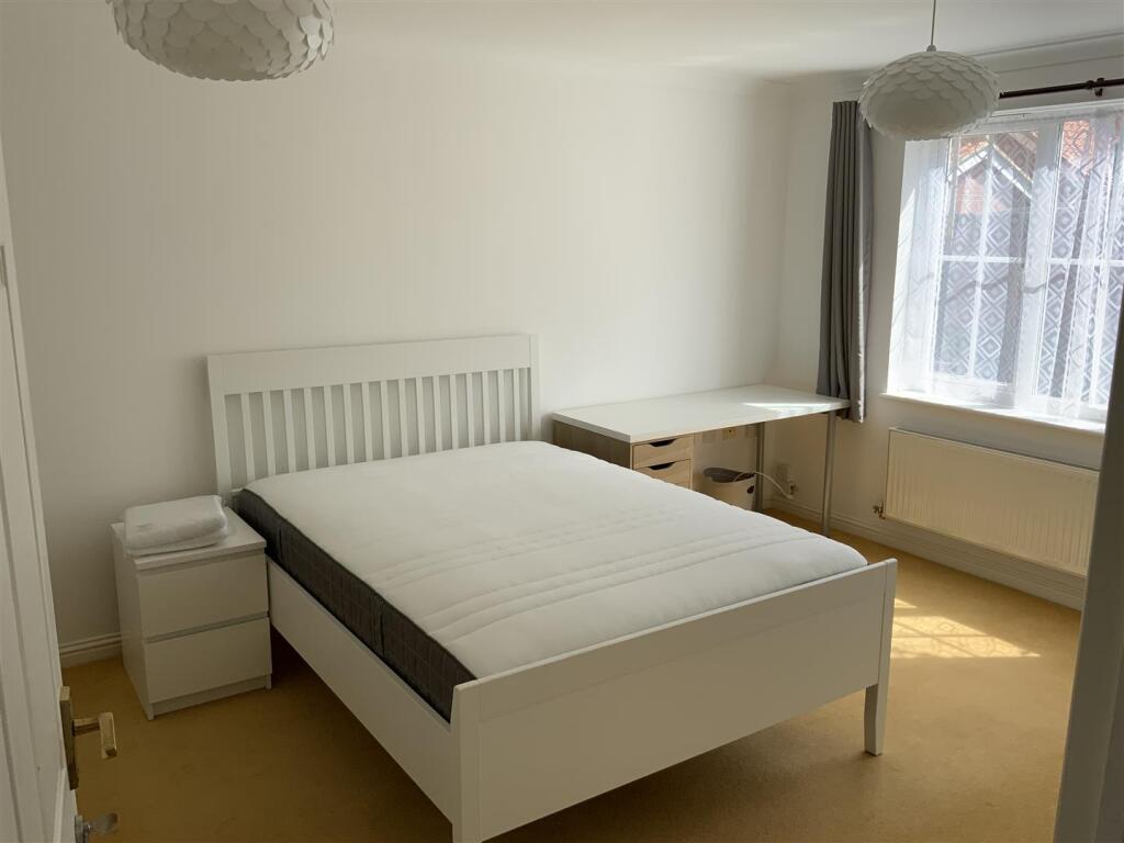 9 Bed 4 a downstairs.jpeg
