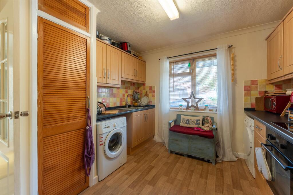 33 Knightstone 14.jpg