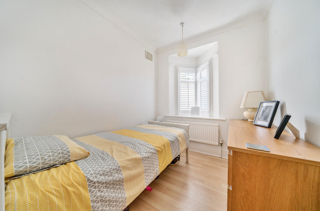 bedroom3