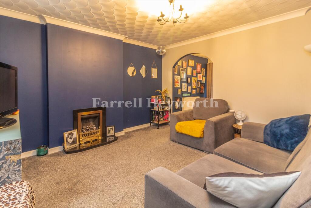 Lounge image 3