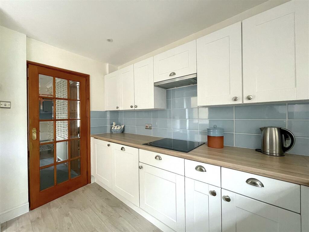 Kitchen (3).jpeg