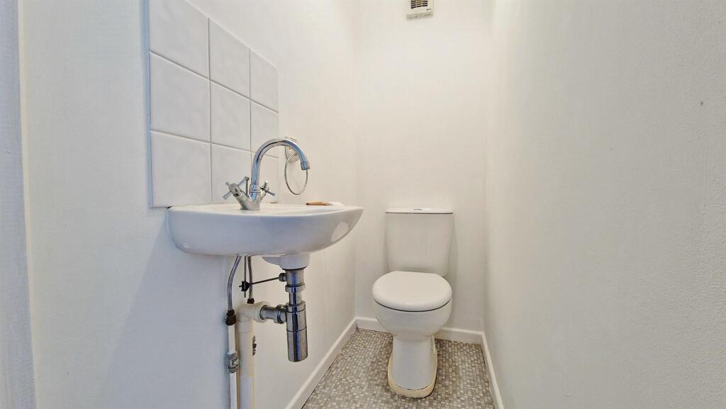 En-Suite Cloakroom