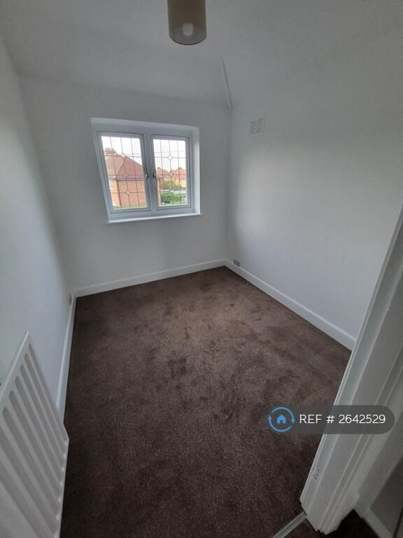 Small Bedroom