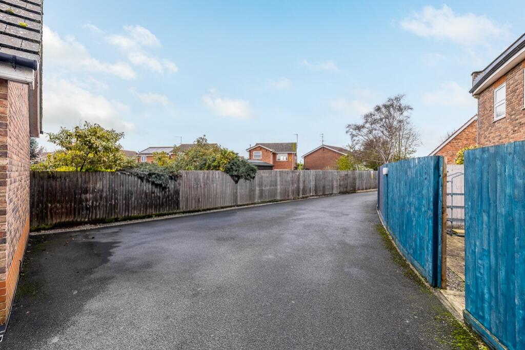 17 Abbots Crescent (Spalding)-9