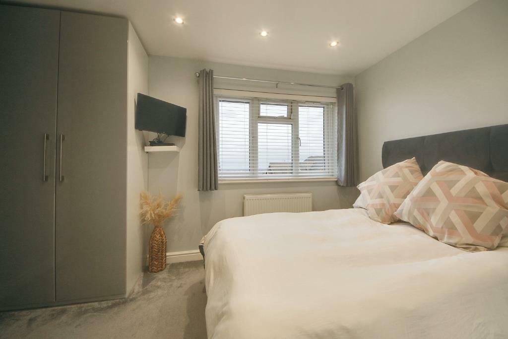 Bedroom One (Portal Size).jpg