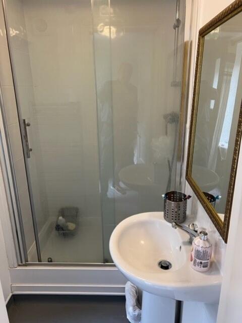 Bathroom(3)